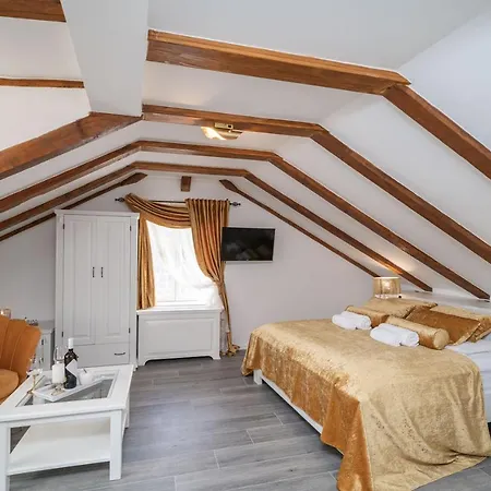 Rooms&apartments Tomic Apartamento