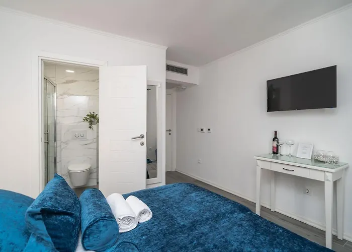 Rooms&apartments Tomic 公寓 *