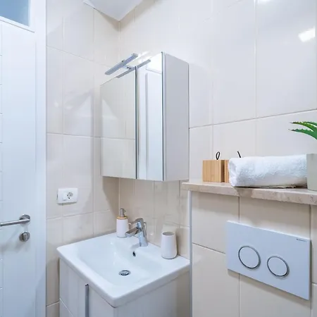 Rooms&apartments Tomić Apartament Stone Harbor