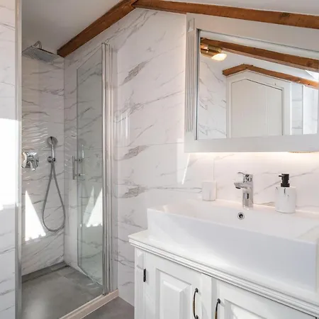 Rooms&apartments Tomic Lejlighed Ston