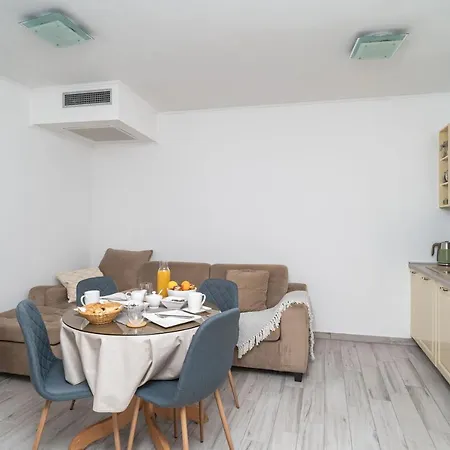 Rooms&apartments Tomić