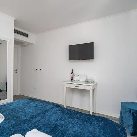 Rooms&apartments Tomic Ston