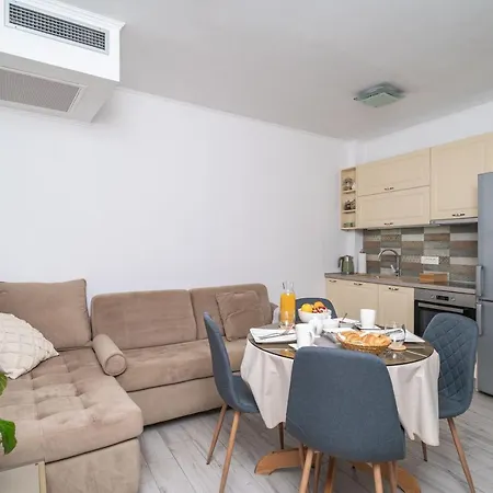 Apartmán Rooms&apartments Tomic *