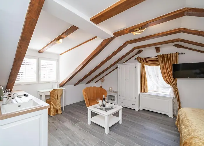 Rooms&apartments Tomic Ston